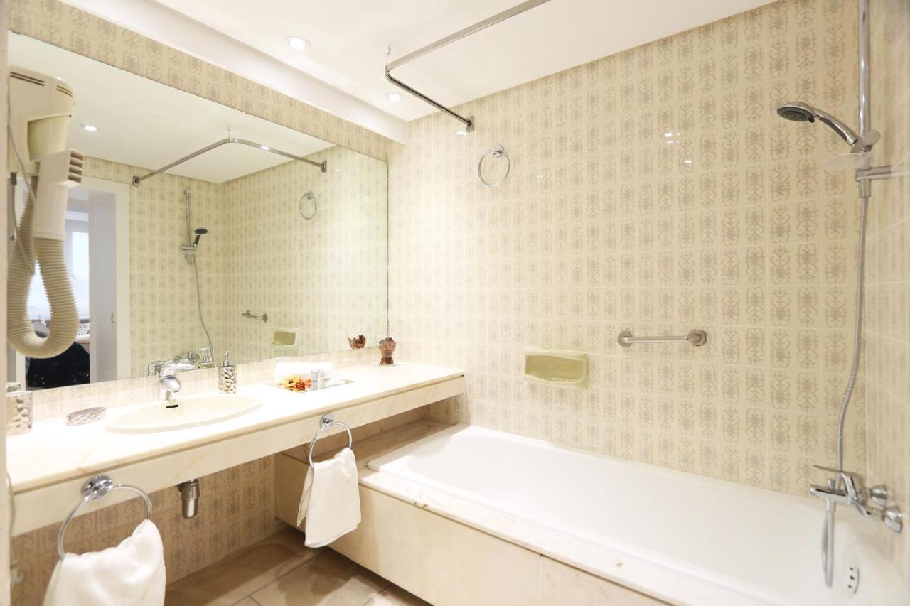 شقة Urbantec Realty - Plaza De Colon مدريد المظهر الخارجي الصورة