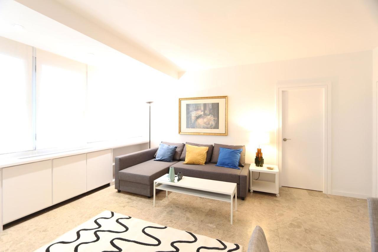 شقة Urbantec Realty - Plaza De Colon مدريد المظهر الخارجي الصورة