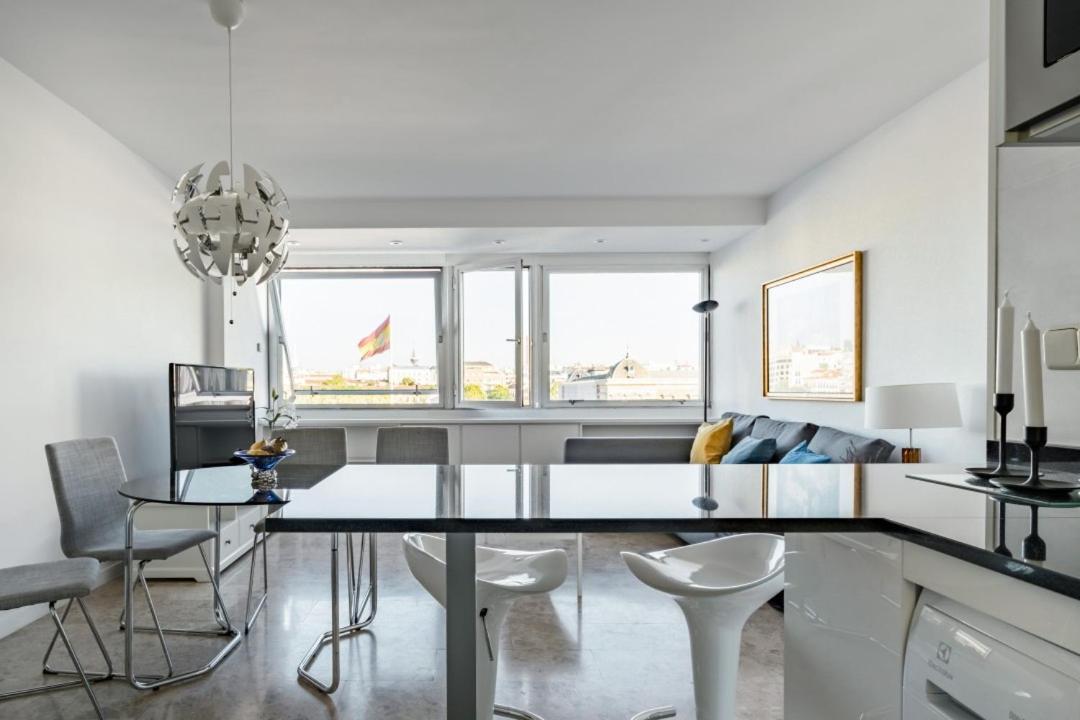 شقة Urbantec Realty - Plaza De Colon مدريد المظهر الخارجي الصورة