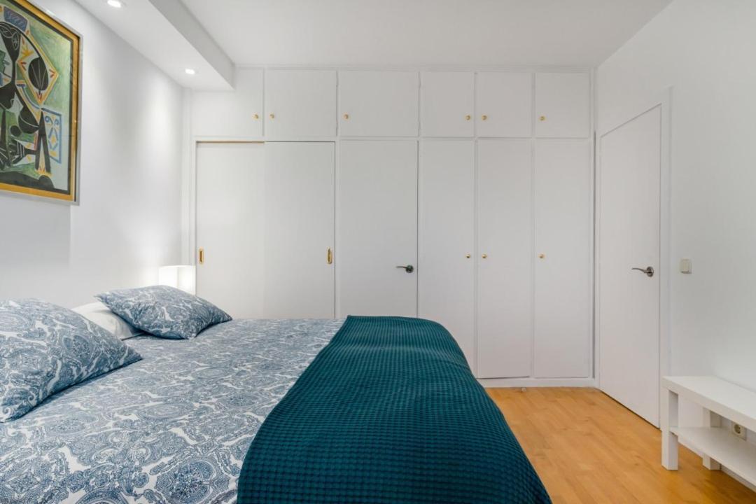 شقة Urbantec Realty - Plaza De Colon مدريد المظهر الخارجي الصورة