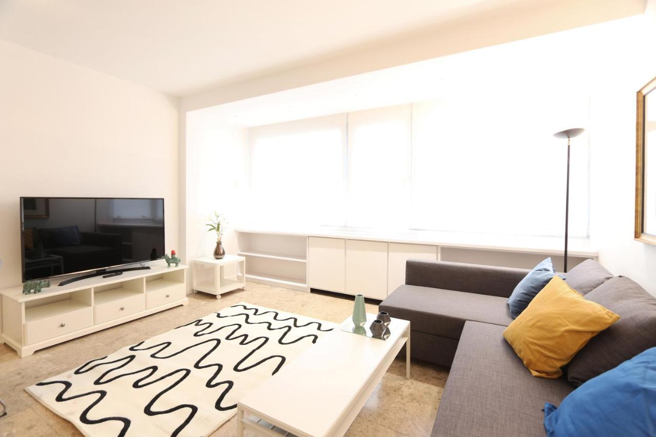 شقة Urbantec Realty - Plaza De Colon مدريد المظهر الخارجي الصورة